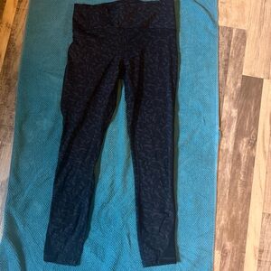 CRZ YOGA Black Patterned Leggings